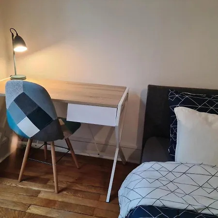 L'haussmannien Apartment *