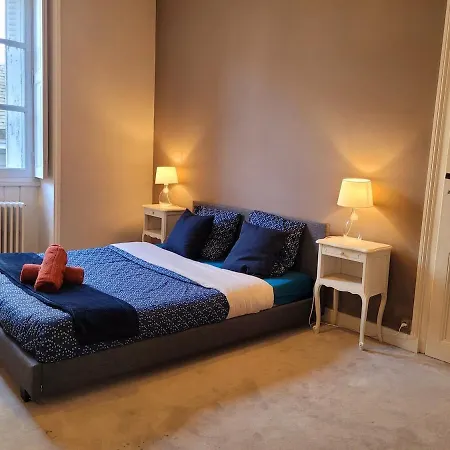 L'haussmannien شقة