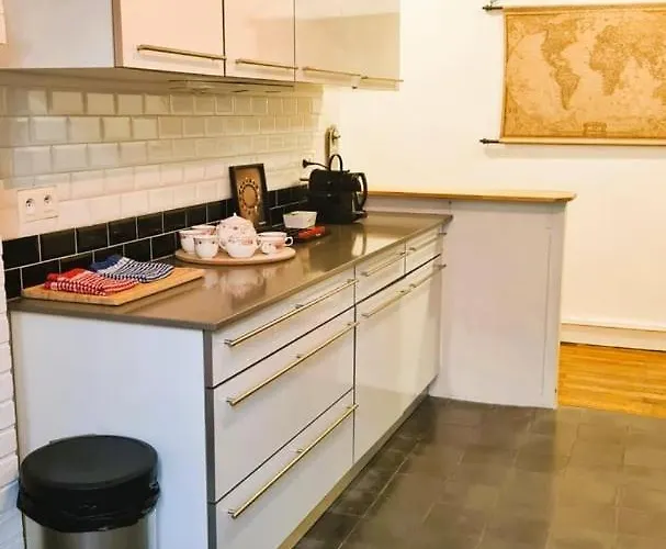 L'haussmannien Apartment