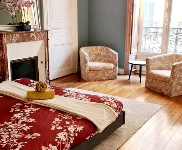 Apartment L'haussmannien